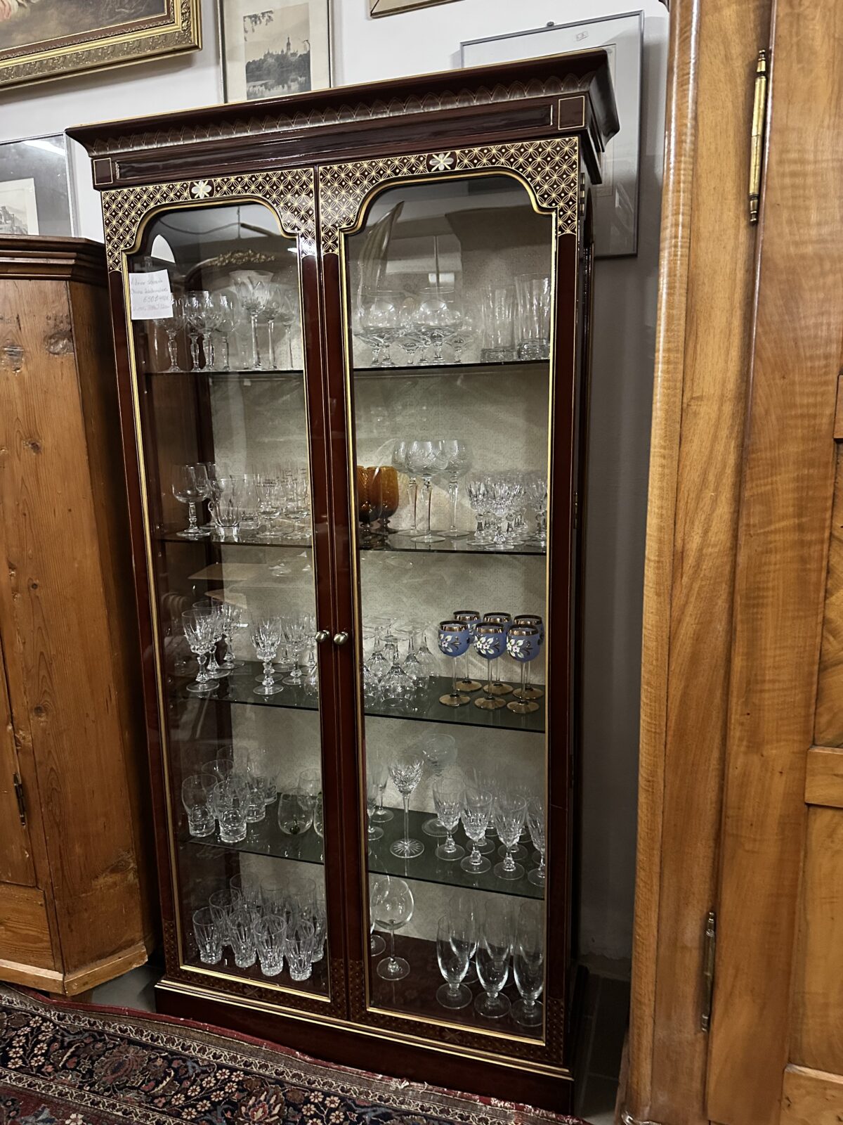 chinesische Vitrine