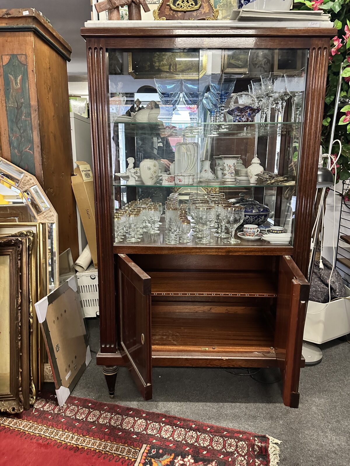 vitrine mahagoni 43)