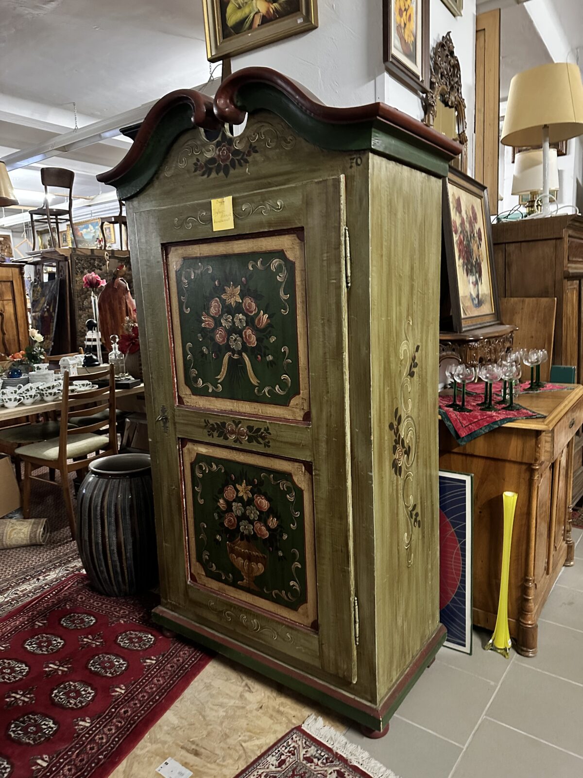 Bauernschrank Vogelauer