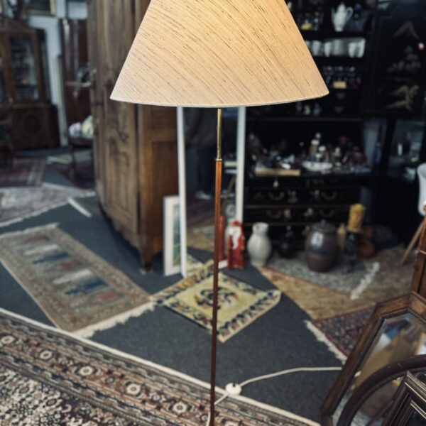 Stehlampe -11